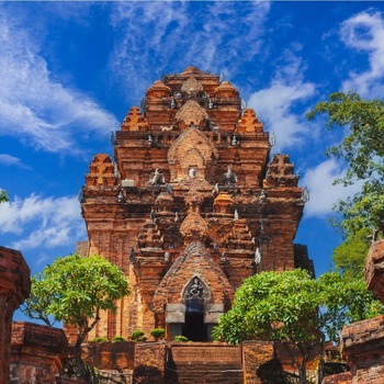 Култура и релакс: Кулата По Нагар и I-Resort - полудневен тур